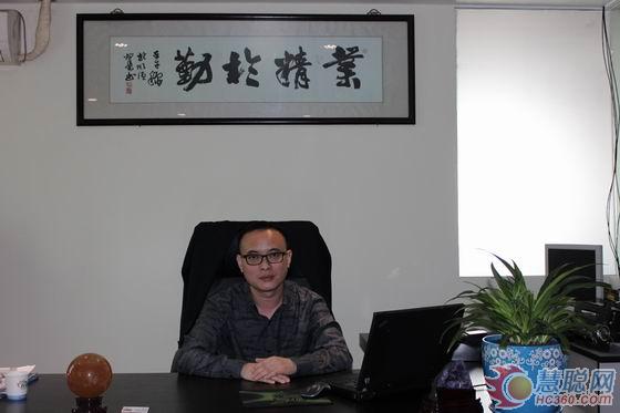 2015年涂料關(guān)鍵詞調(diào)查之友情漆銷售經(jīng)理李浩江： 2015年艱難中前行