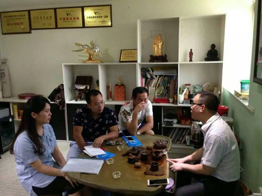 轉型做家裝，從加盟油漆代理開始