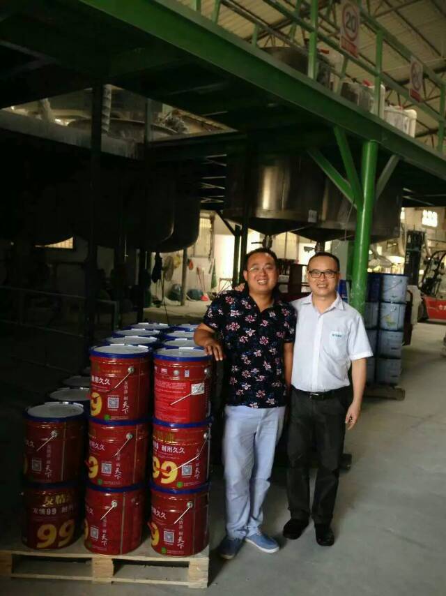 轉型做家裝，從加盟油漆代理開始