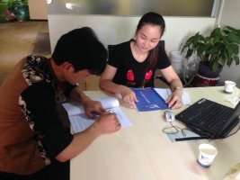 加盟友情漆做大做強(qiáng)有信心